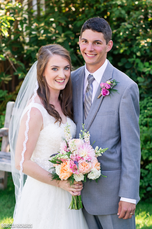 Wedding at Charlotte Rhoades Park and Butterfly Garden in Southwest Harbor. Maine wedding photographer. 